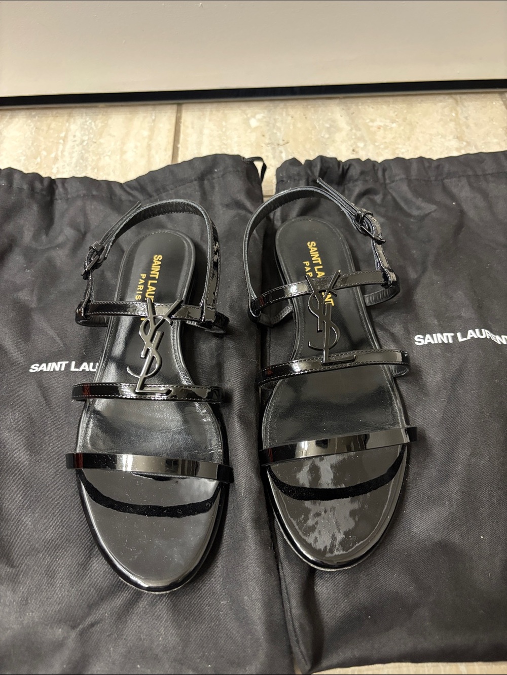 Saint Laurent Black Patent Leather YSL-Strap Flat Sandals